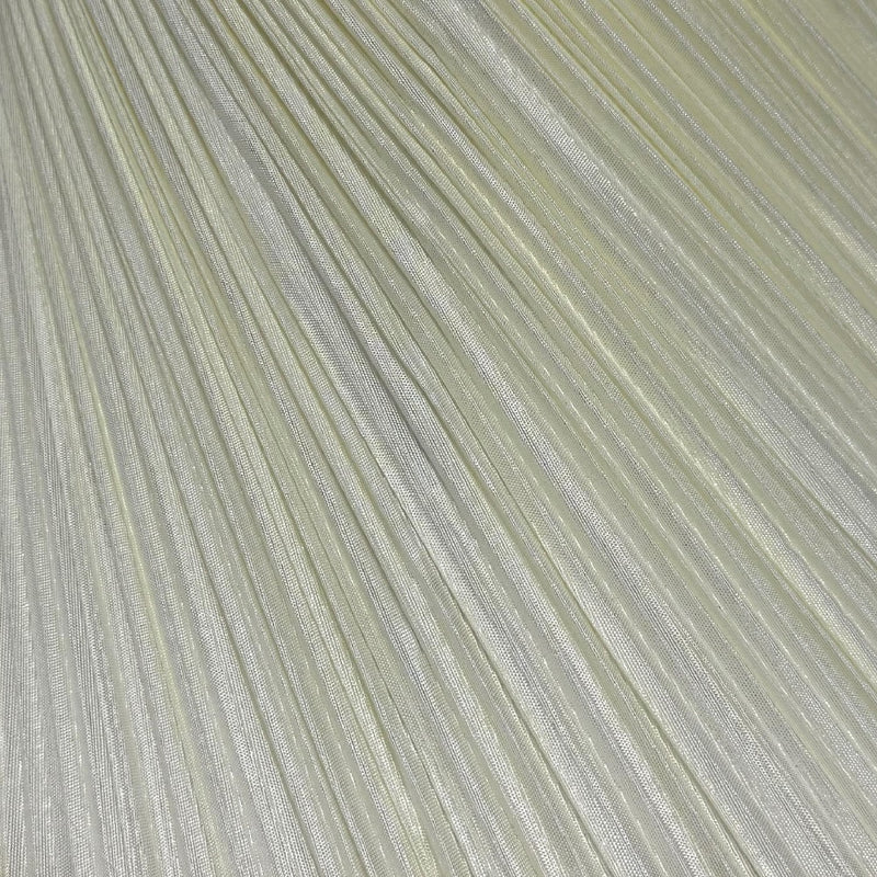 Cream Pleated Scalloped Shade